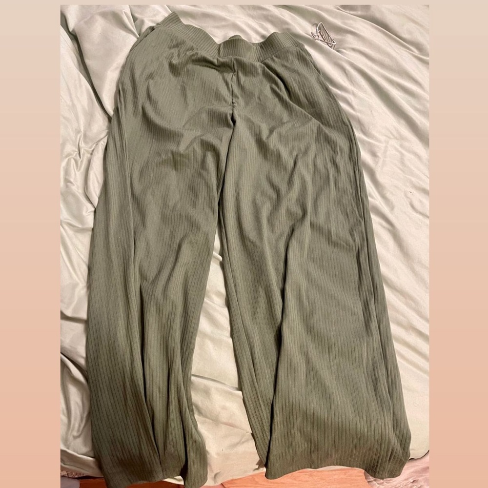 flowy pants